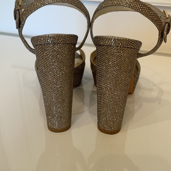 Stuart Weizmann Champagne Platforms 7.5 - Picture 7 of 8